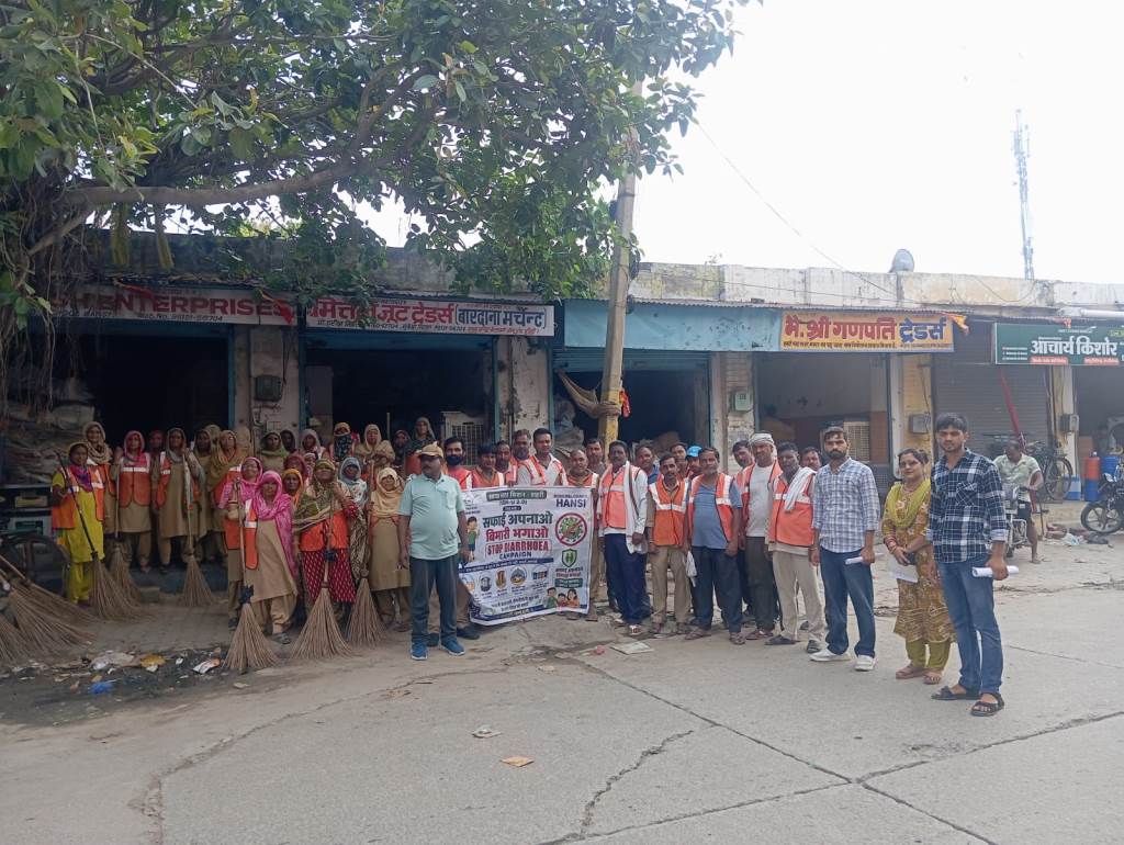 डीएमसी एवं एडीसी लक्षित सरीन के मार्गदर्शन में हांसी में विशेष स्वच्छता अभियान जारी